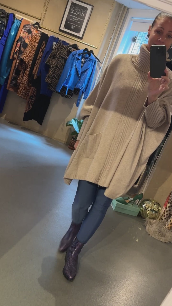 Alba - Strickponcho Sand - Einheitsgröße